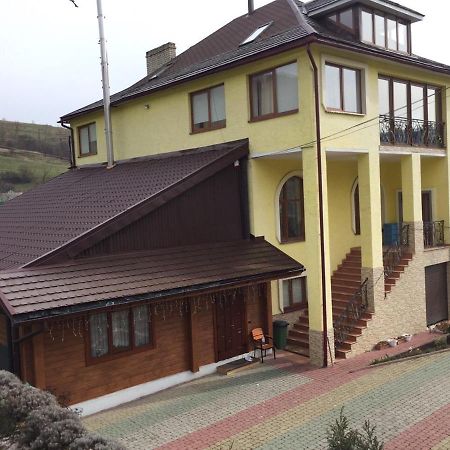 Апартаменти На Підгірній ボロヴェッツ エクステリア 写真